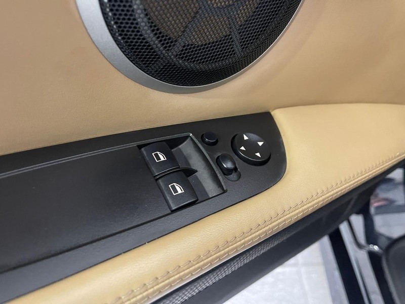 BMW M3 Vehicle Image 18