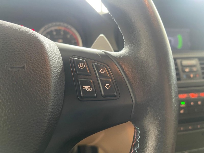 BMW M3 Vehicle Image 25