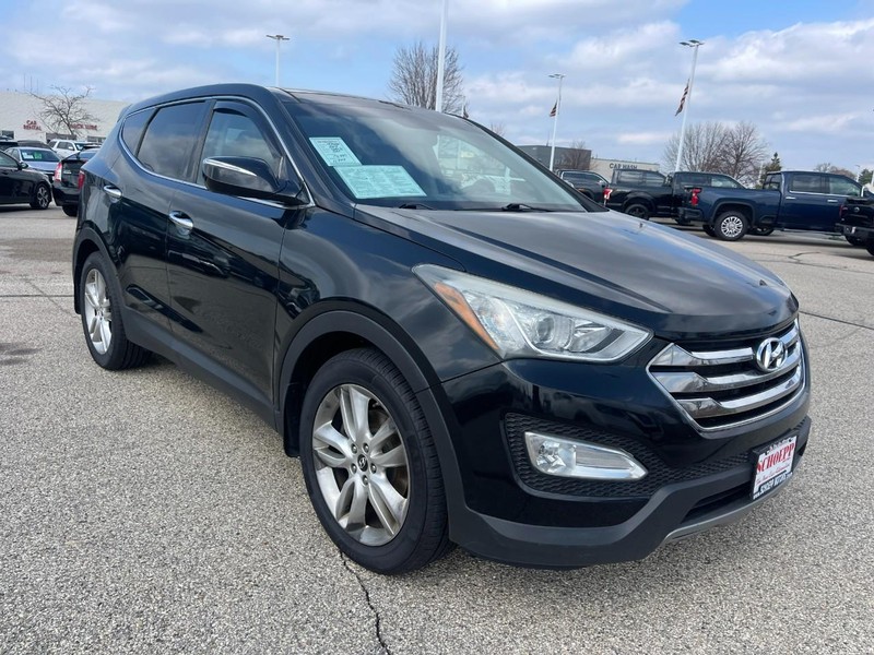 Hyundai Santa Fe Vehicle Image 02