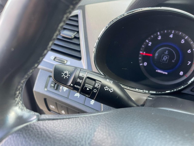 Hyundai Santa Fe Vehicle Image 29