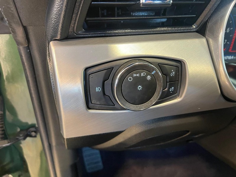 Ford Mustang Vehicle Image 17