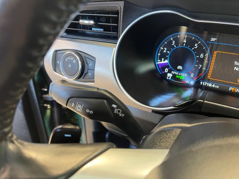 Ford Mustang Vehicle Image 26