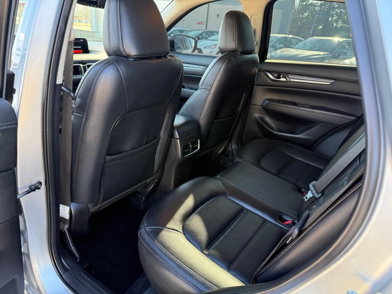 Mazda CX-5 Vehicle Image 11