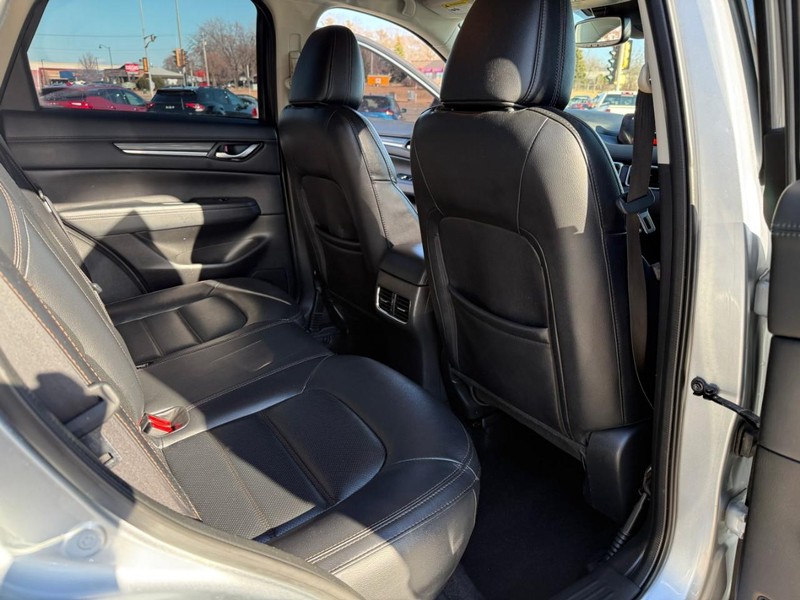 Mazda CX-5 Vehicle Image 15