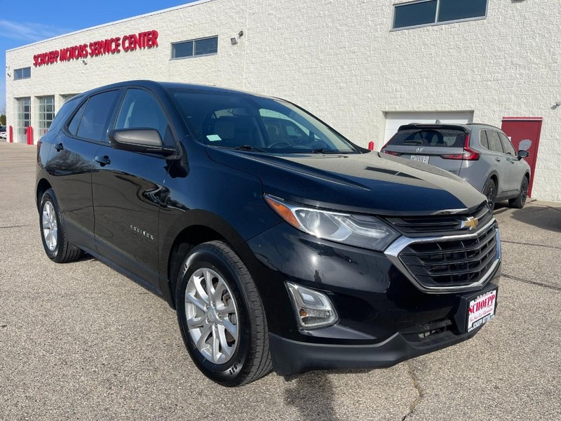 Chevrolet Equinox Vehicle Image 02