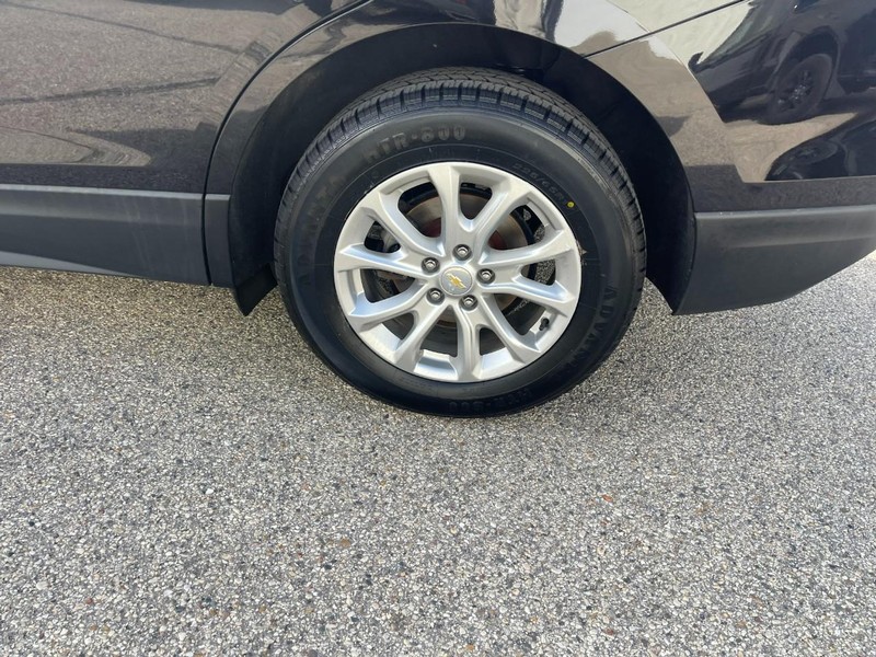 Chevrolet Equinox Vehicle Image 05