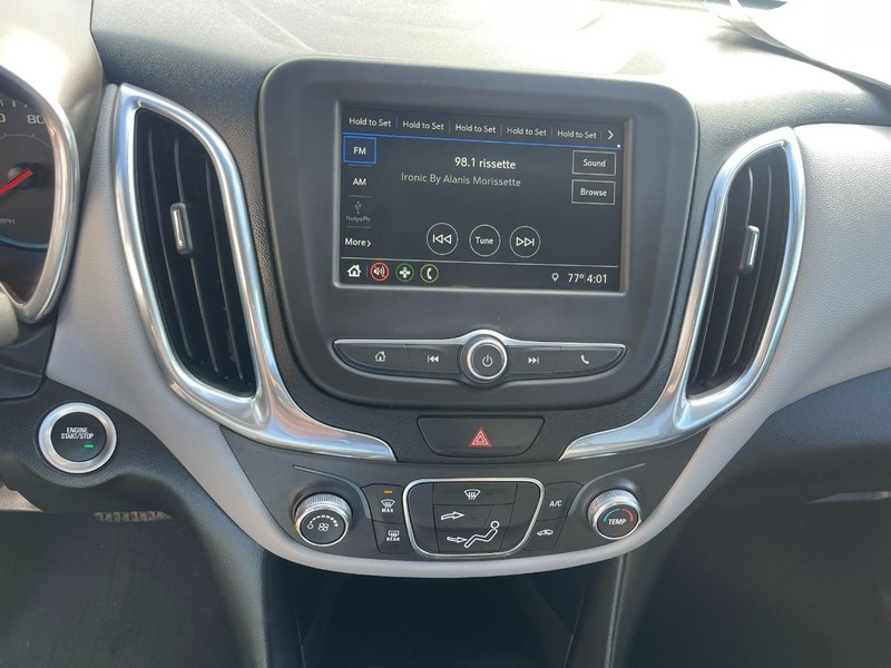 Chevrolet Equinox Vehicle Image 29