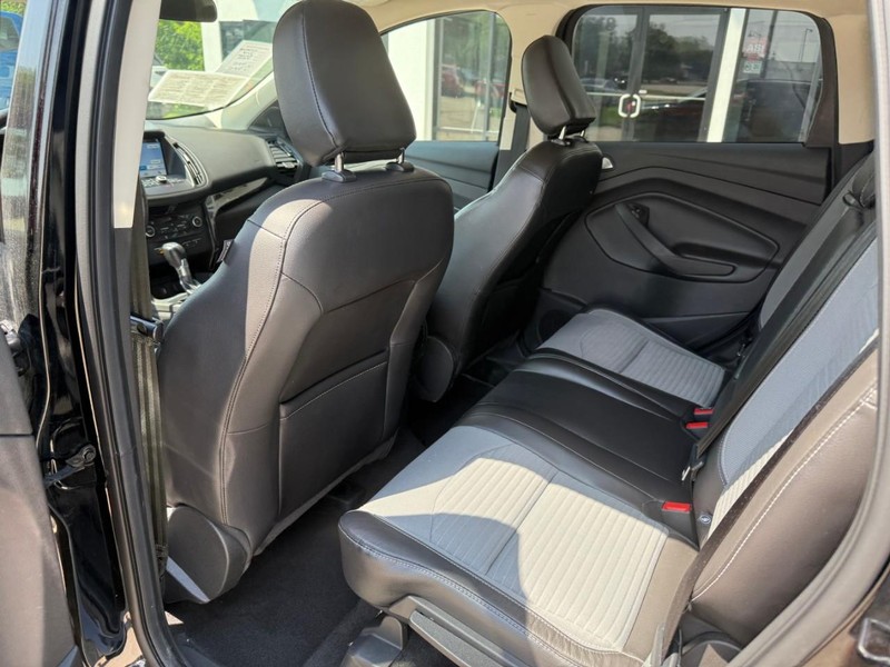Ford Escape Vehicle Image 12