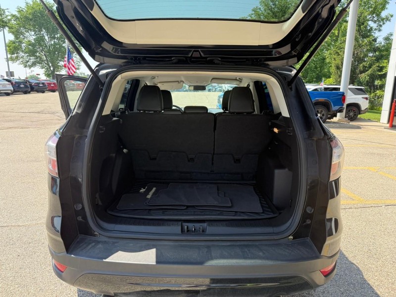 Ford Escape Vehicle Image 13