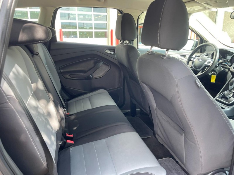 Ford Escape Vehicle Image 13