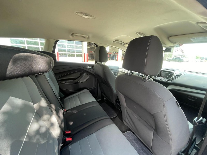 Ford Escape Vehicle Image 14
