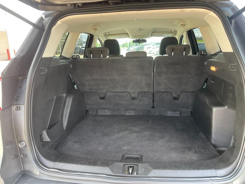 Ford Escape Vehicle Image 16