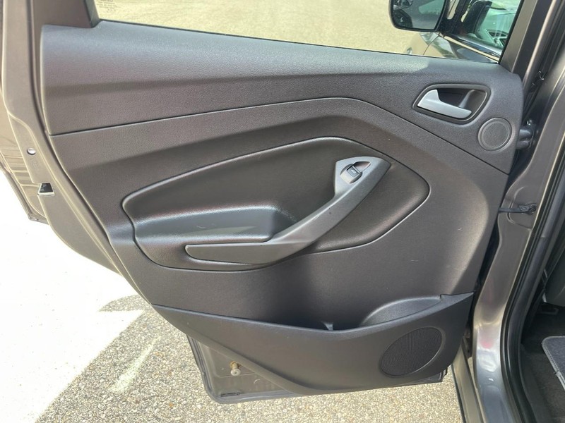 Ford Escape Vehicle Image 18