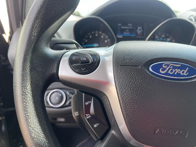 Ford Escape Vehicle Image 23