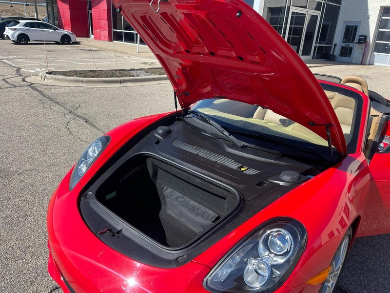 Porsche Boxster Vehicle Image 09