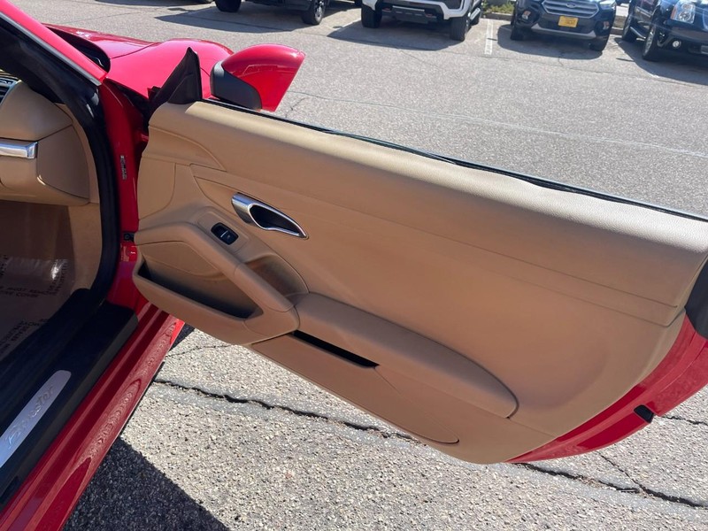 Porsche Boxster Vehicle Image 12
