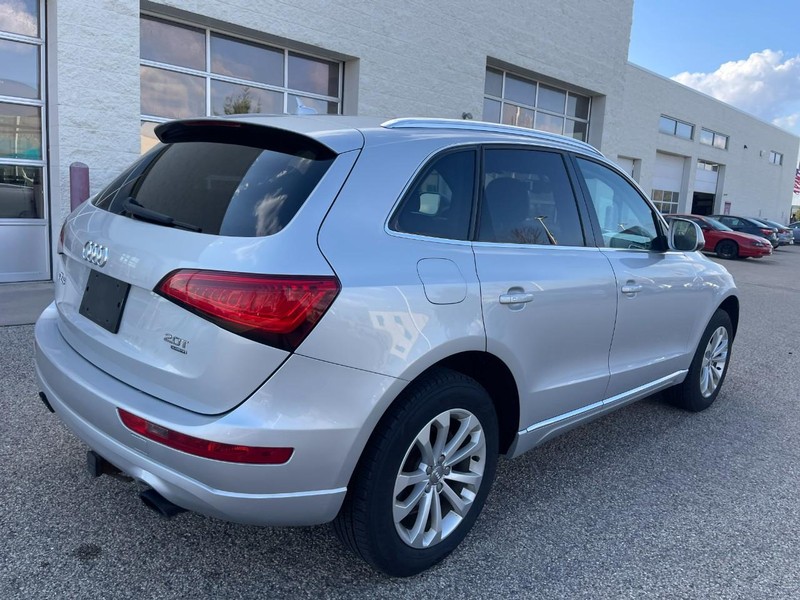 Audi Q5 Vehicle Image 03