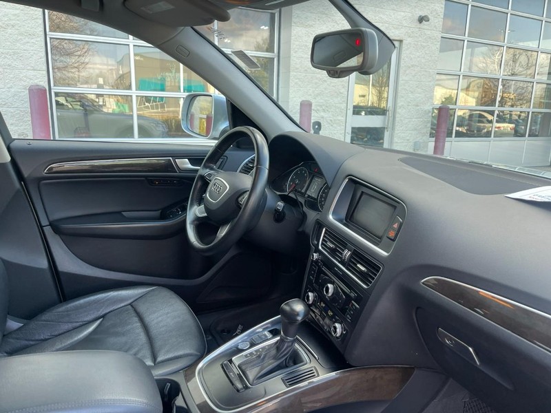 Audi Q5 Vehicle Image 05