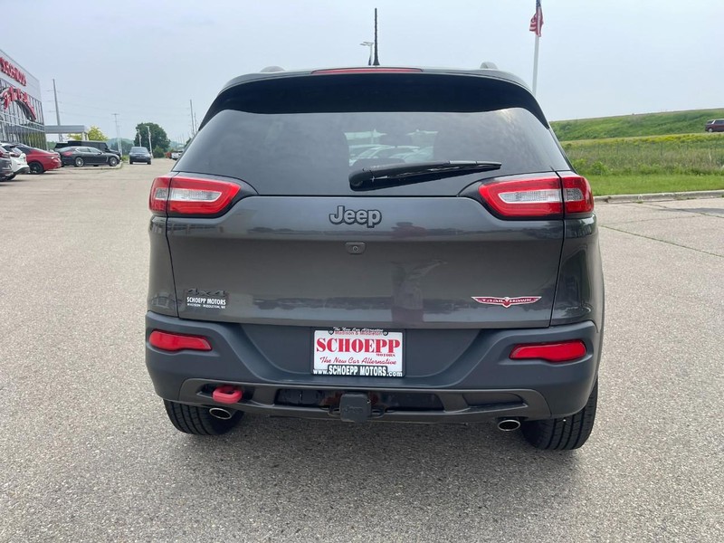 Jeep Cherokee Vehicle Image 04