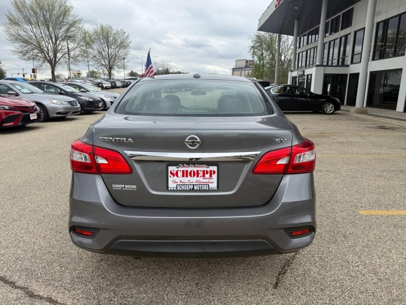 Nissan Sentra Vehicle Image 06