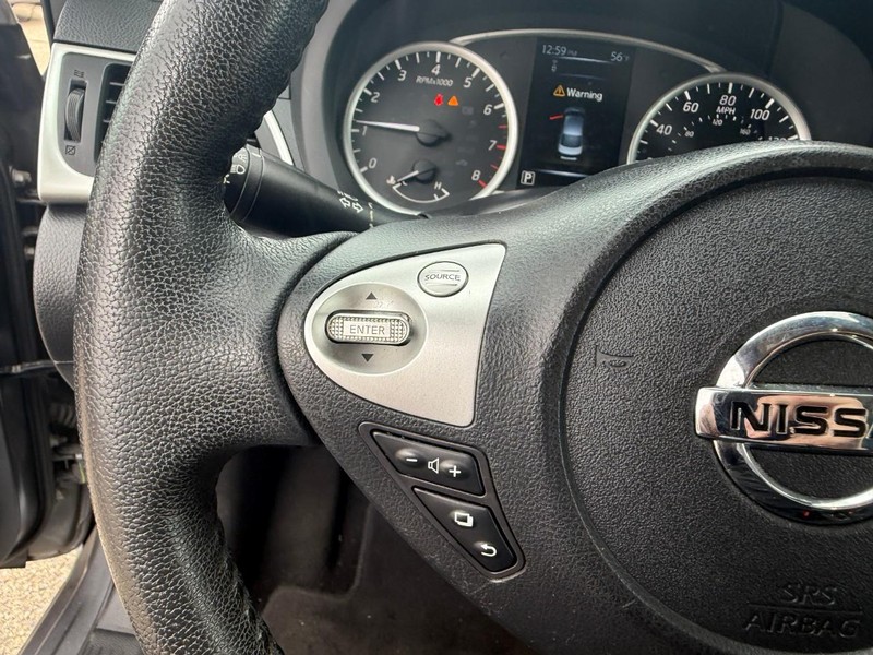 Nissan Sentra Vehicle Image 20