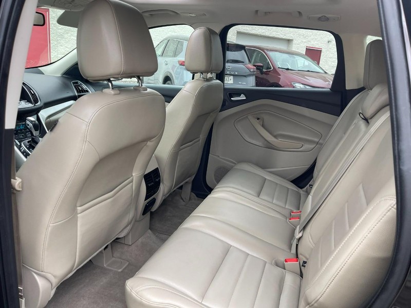 Ford Escape Vehicle Image 17