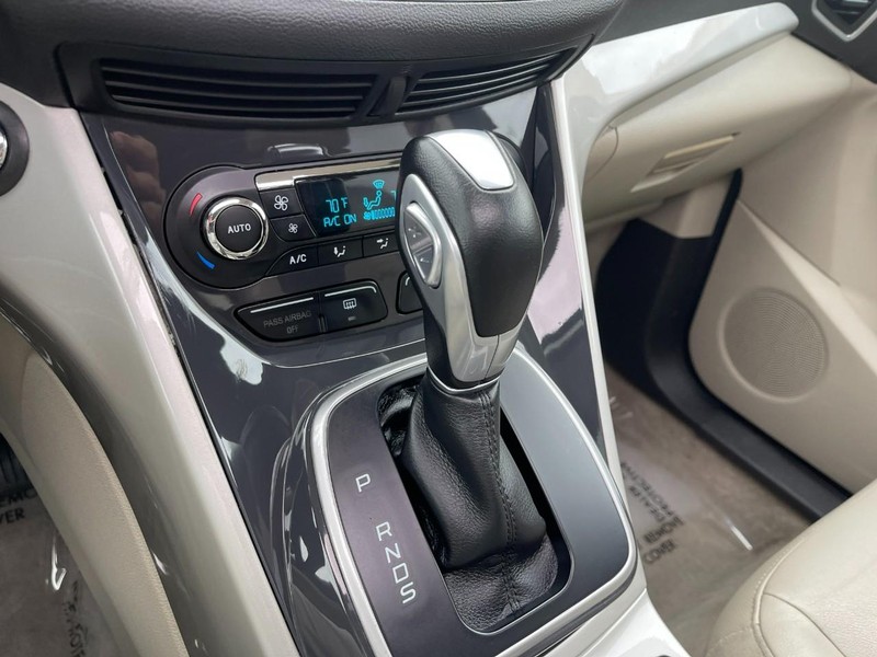 Ford Escape Vehicle Image 26