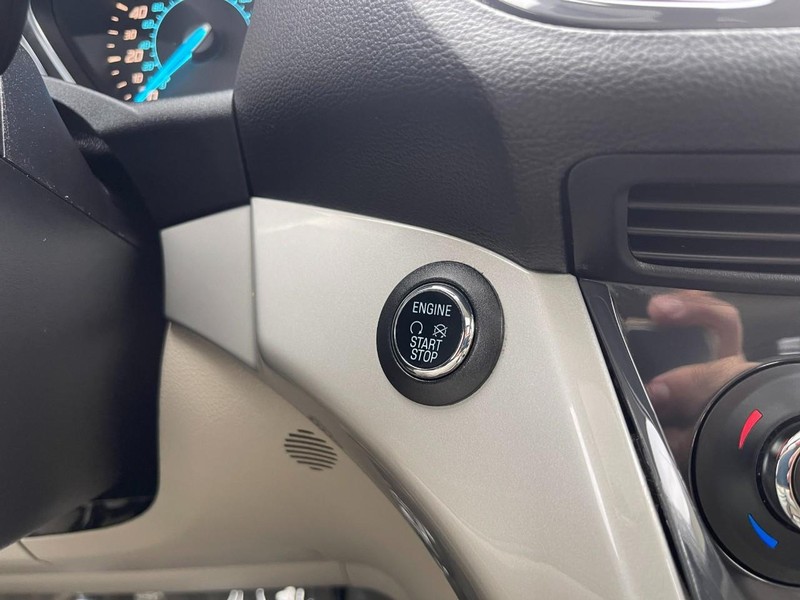 Ford Escape Vehicle Image 29