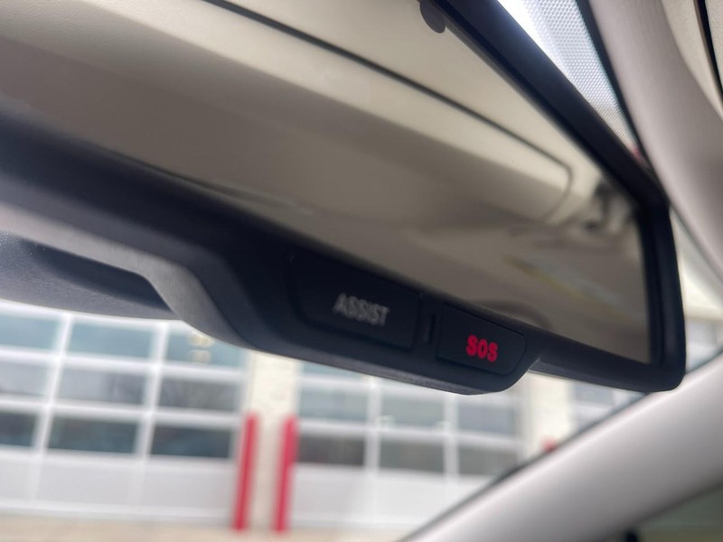 Chrysler 300 Vehicle Image 34
