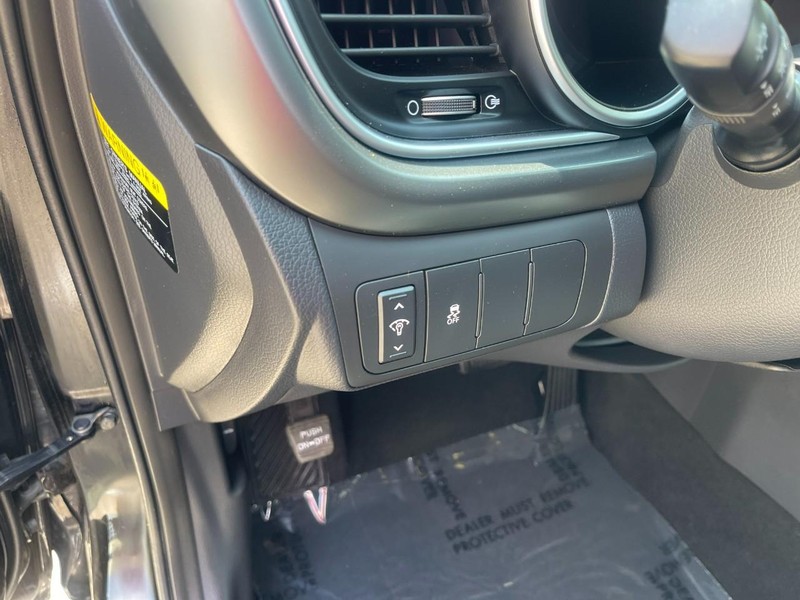 Kia Optima Vehicle Image 18