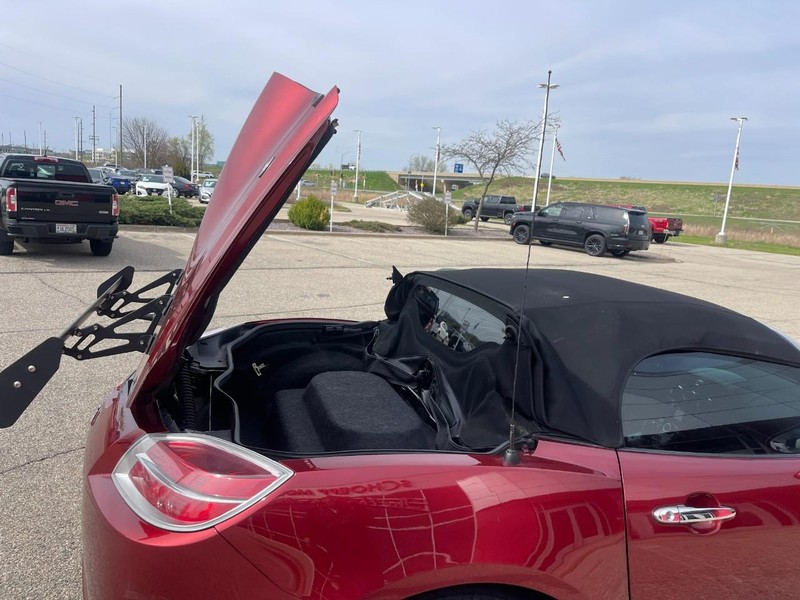 Saturn Sky Vehicle Image 08