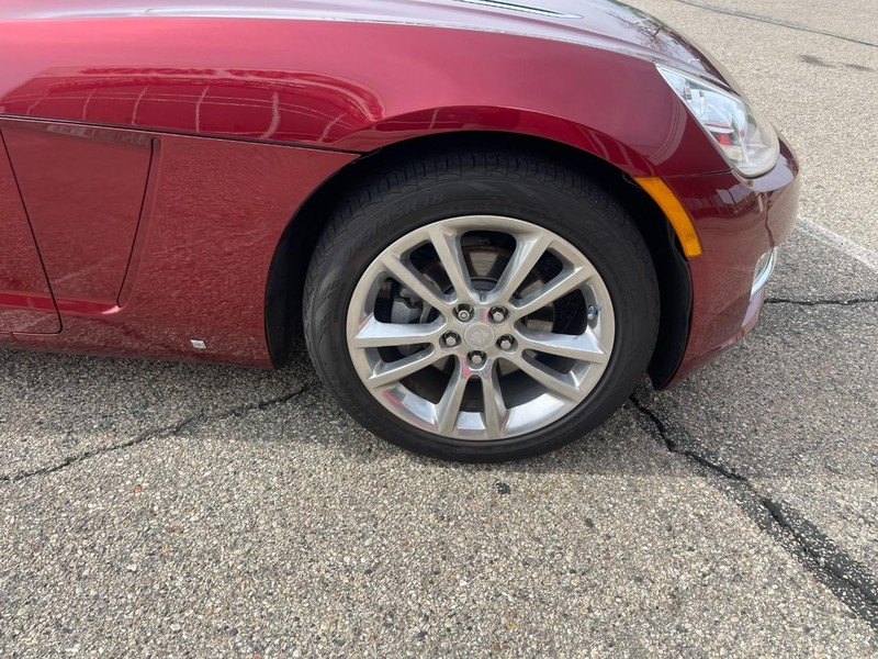 Saturn Sky Vehicle Image 15