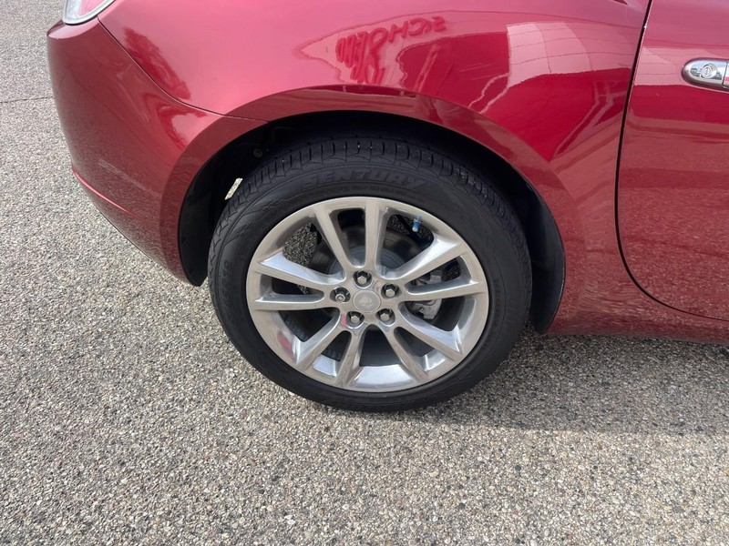 Saturn Sky Vehicle Image 16