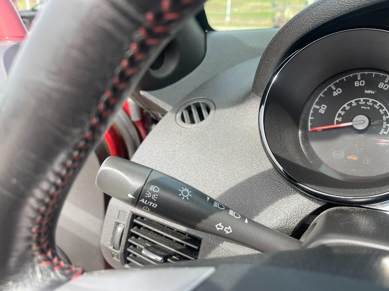 Saturn Sky Vehicle Image 25