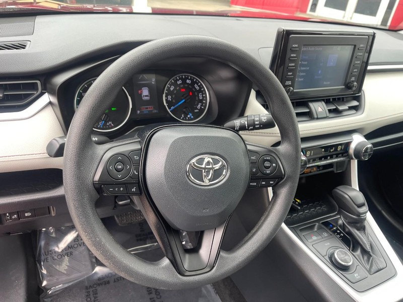 Toyota RAV4 Hybrid Vehicle Image 22
