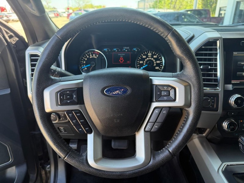 Ford F-150 Vehicle Image 12