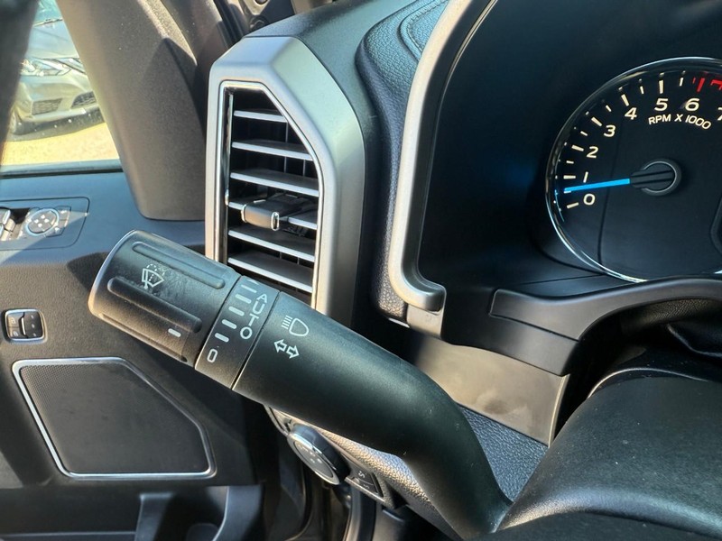 Ford F-150 Vehicle Image 15