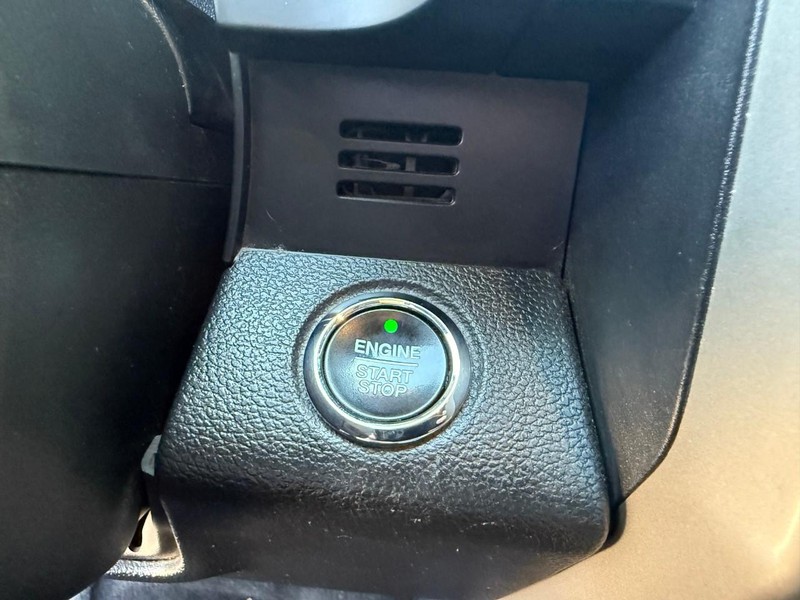 Ford F-150 Vehicle Image 16