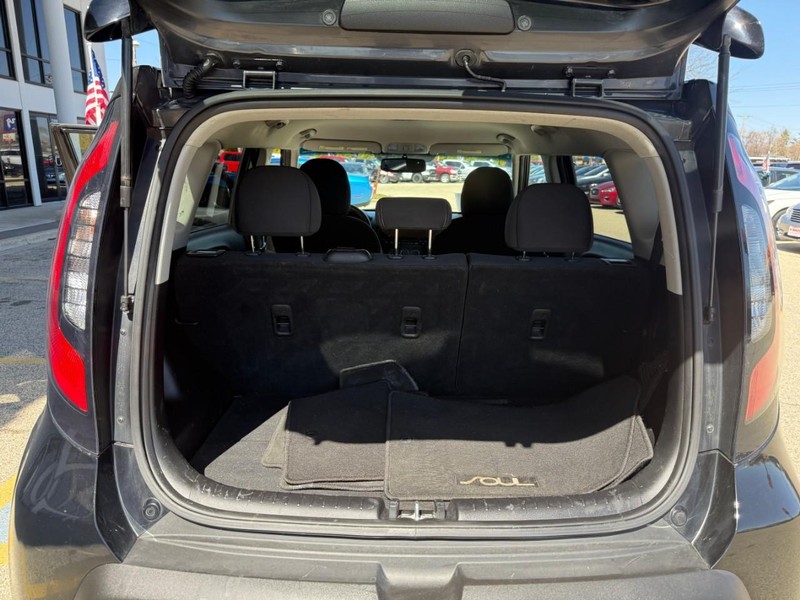 Kia Soul Vehicle Image 13