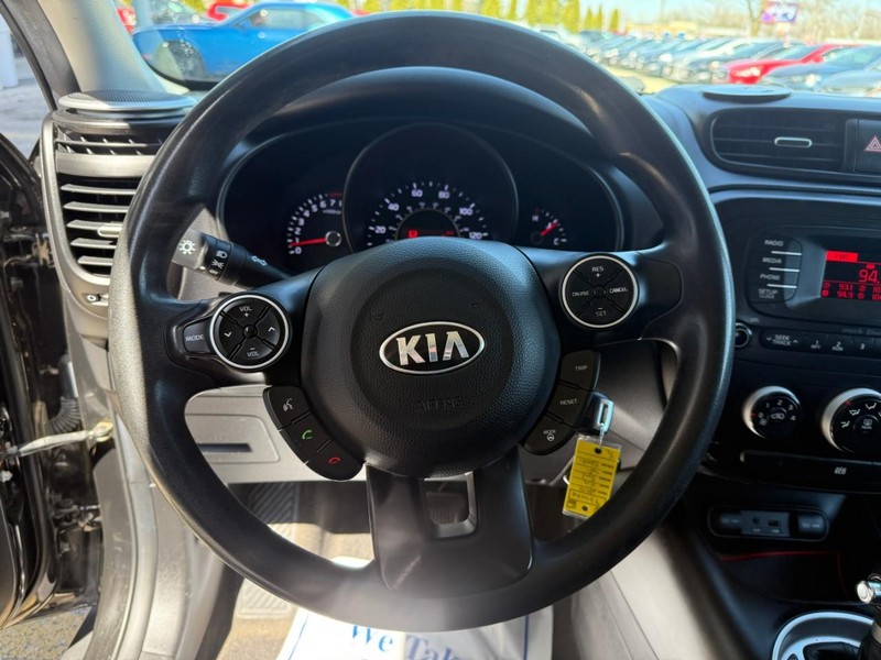 Kia Soul Vehicle Image 19