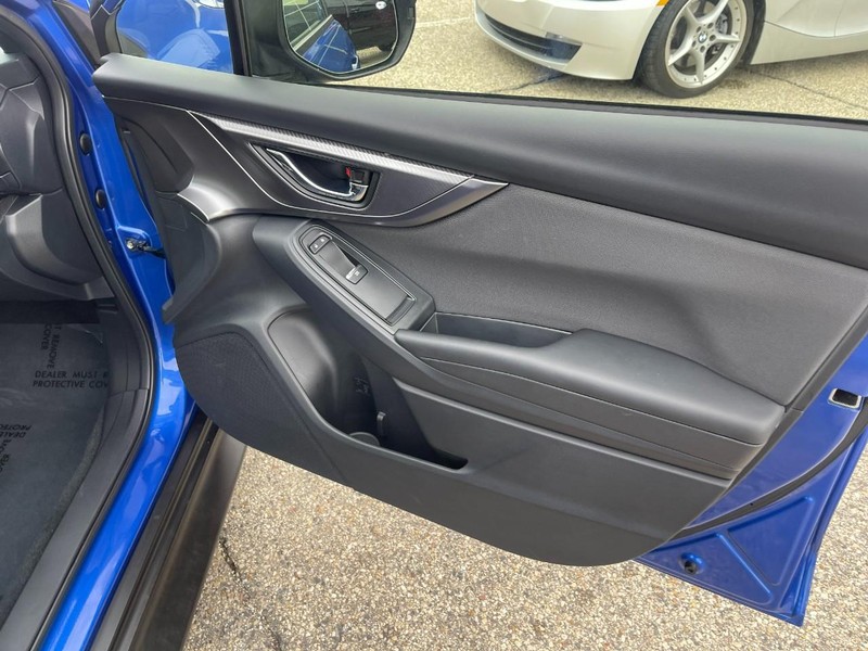 Subaru WRX Vehicle Image 11