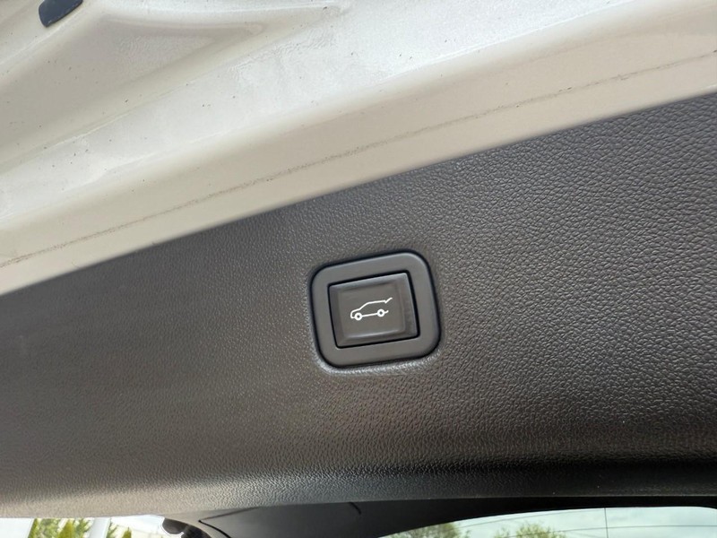 Chevrolet Blazer Vehicle Image 14