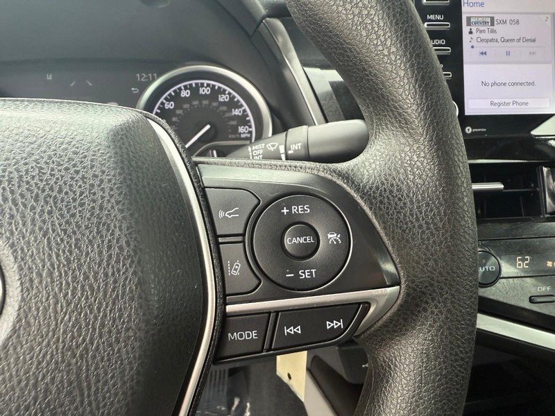 Toyota Camry Vehicle Image 20