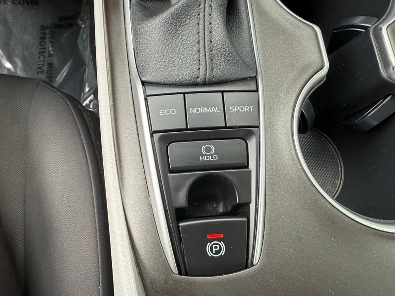 Toyota Camry Vehicle Image 27