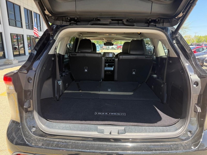 Toyota Highlander Vehicle Image 15