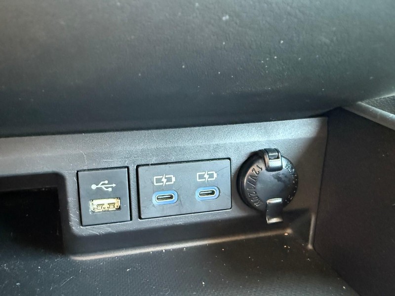 Toyota Highlander Vehicle Image 29