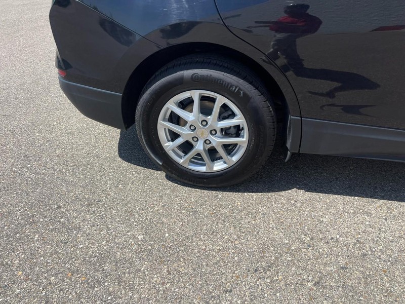 Chevrolet Equinox Vehicle Image 08