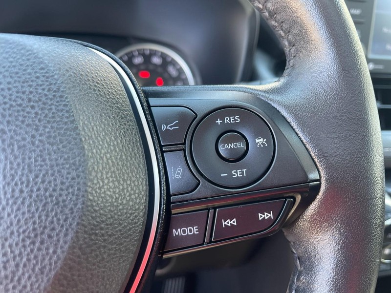 Toyota RAV4 Hybrid Vehicle Image 25