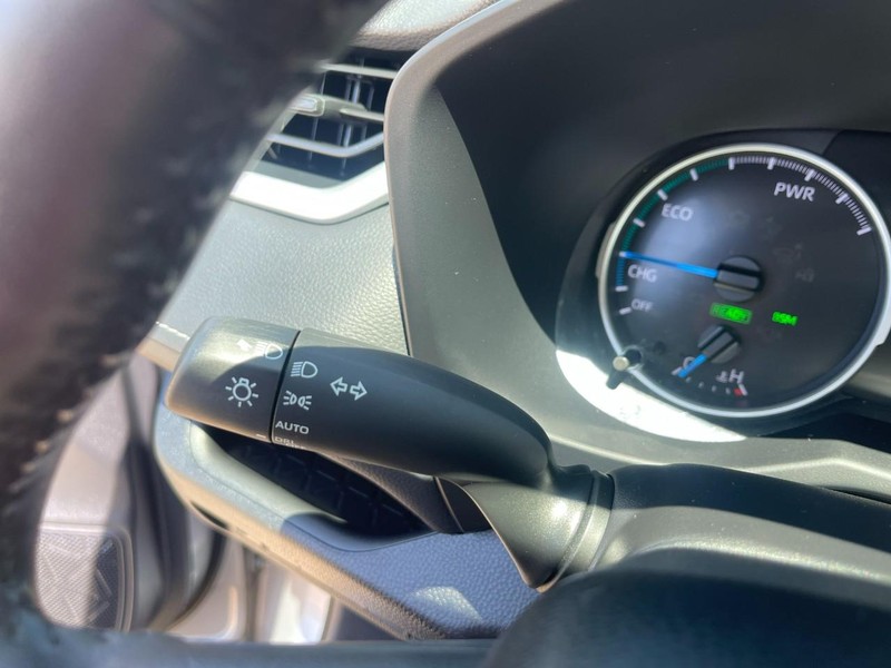 Toyota RAV4 Hybrid Vehicle Image 26