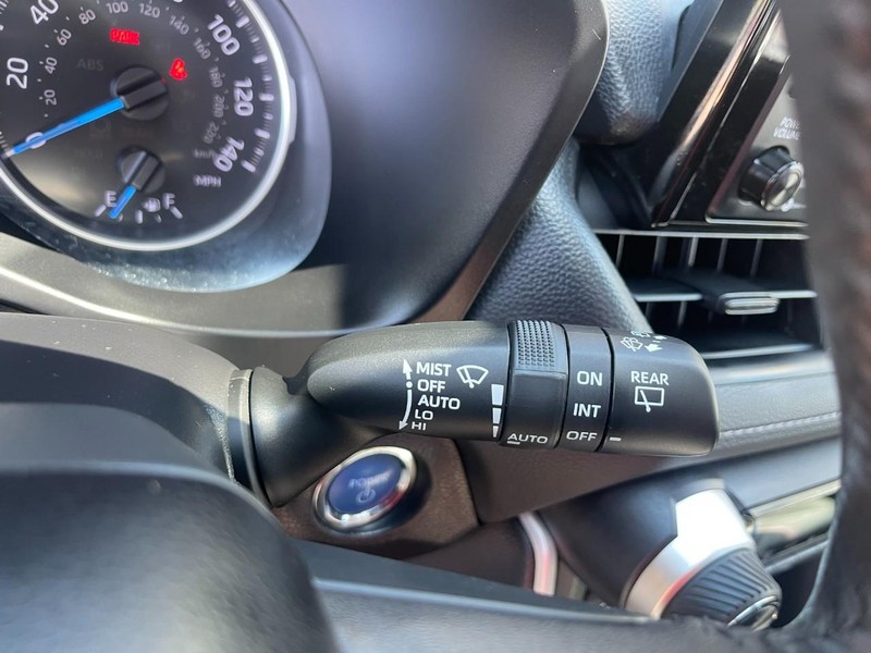 Toyota RAV4 Hybrid Vehicle Image 27